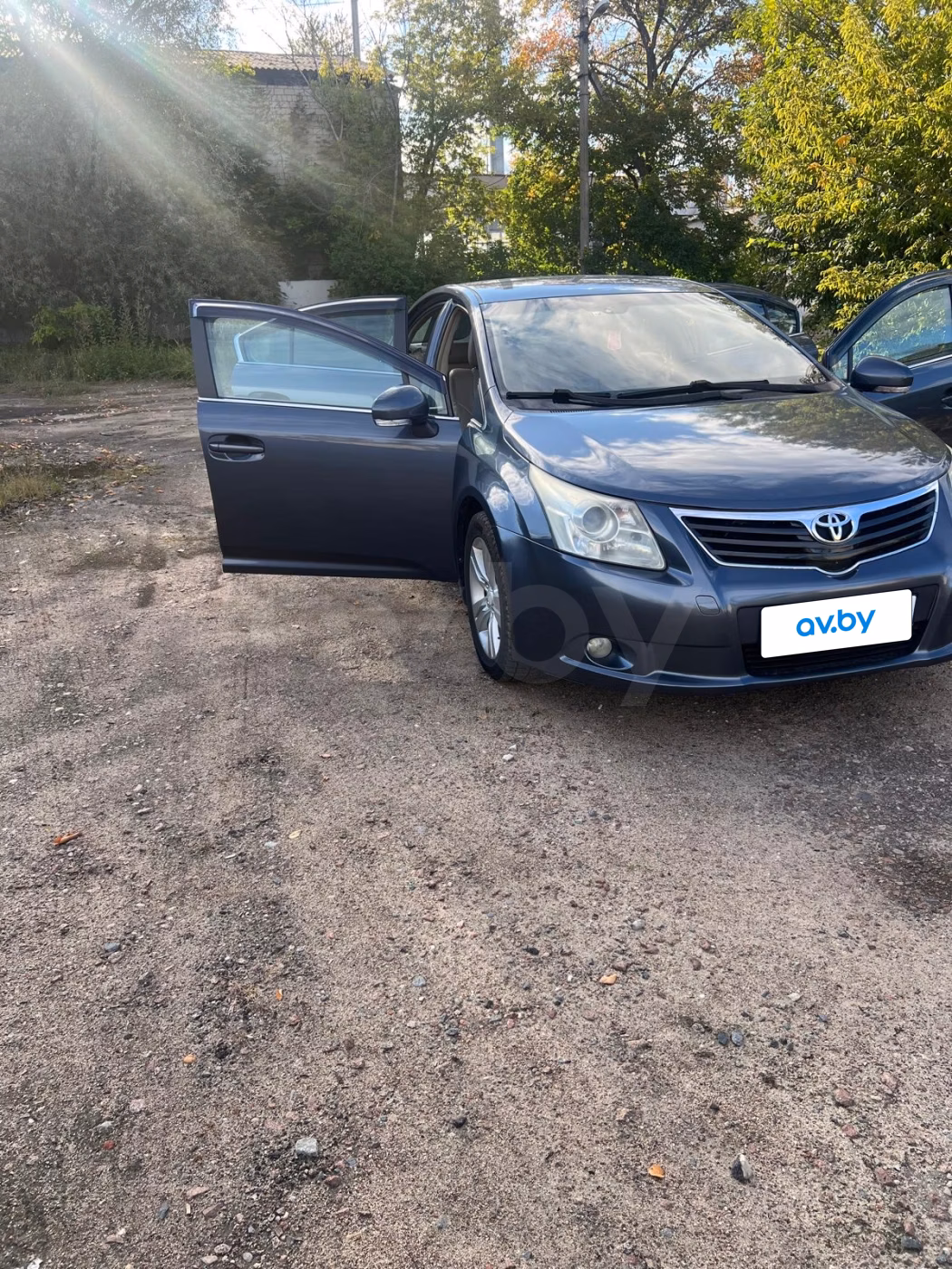 Toyota Avensis фото 25