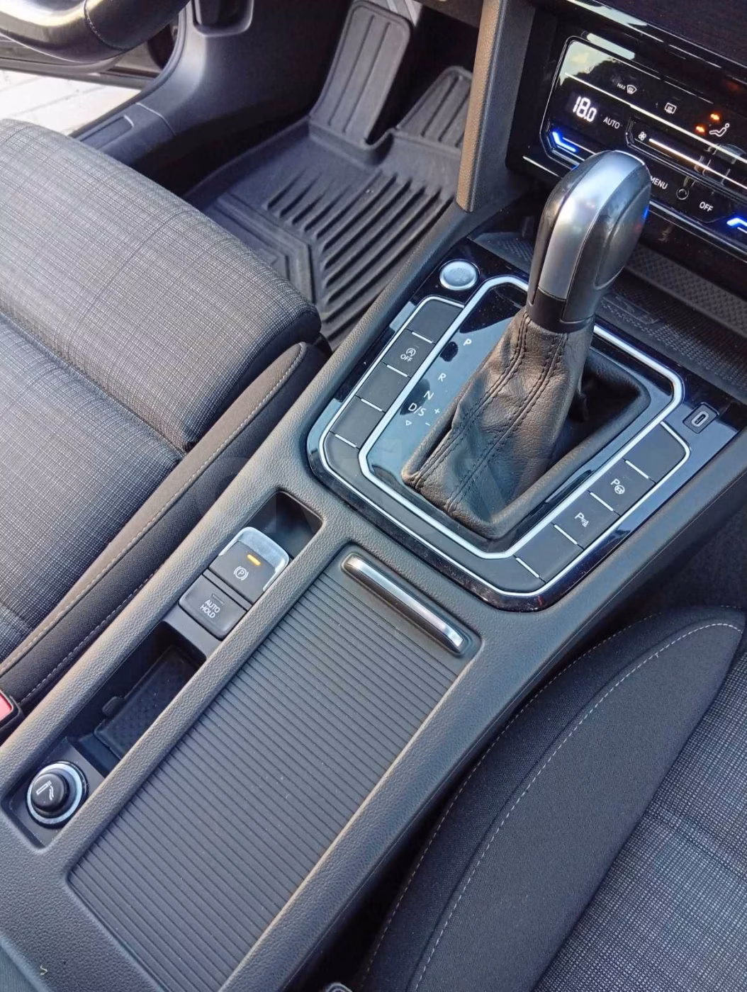 Volkswagen Passat фото 13