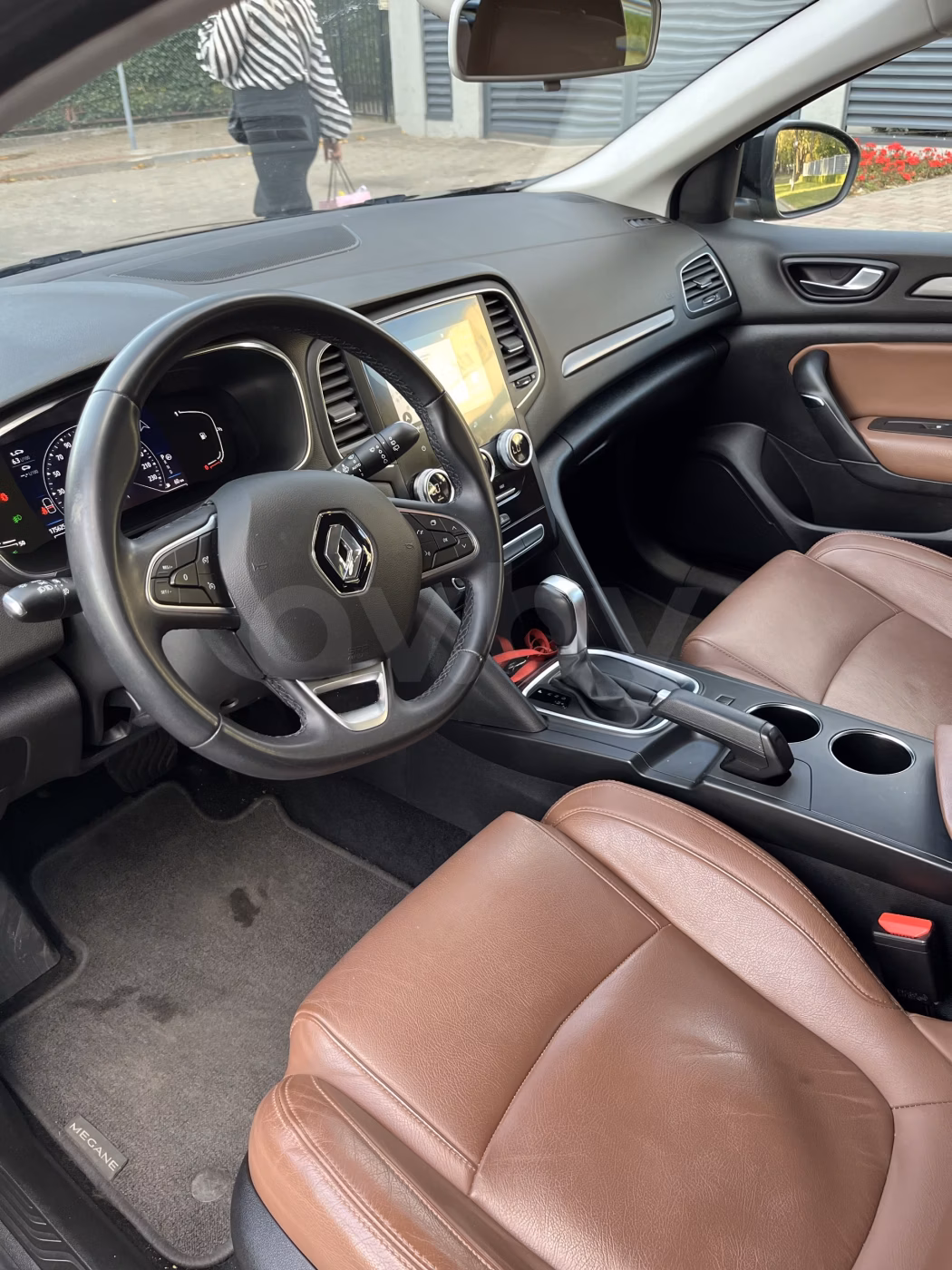 Renault Megane фото 7
