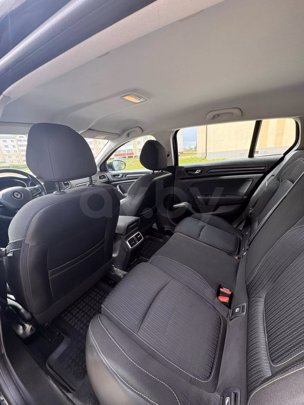 Renault Megane фото 3