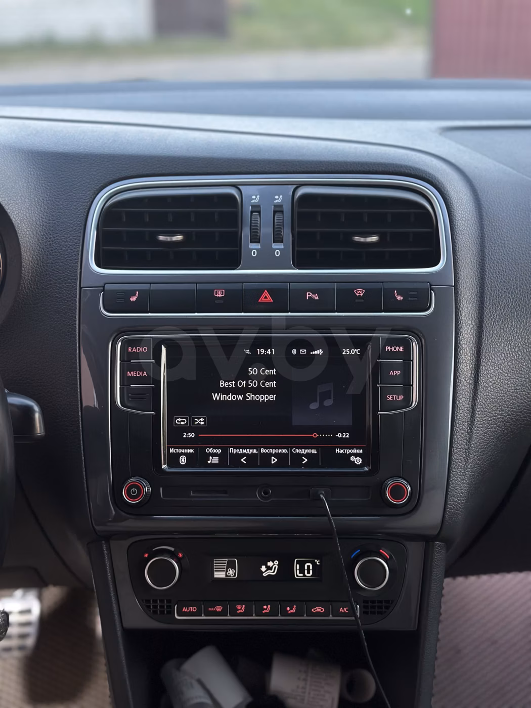 Volkswagen Polo Sedan фото 10