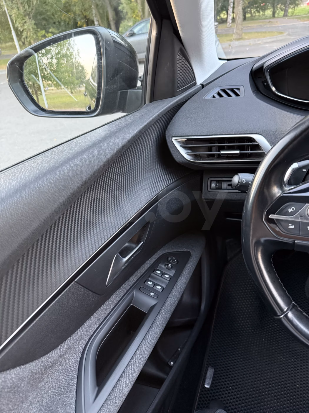 Peugeot 3008 фото 12