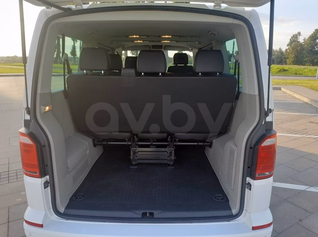 Volkswagen Caravelle фото 10