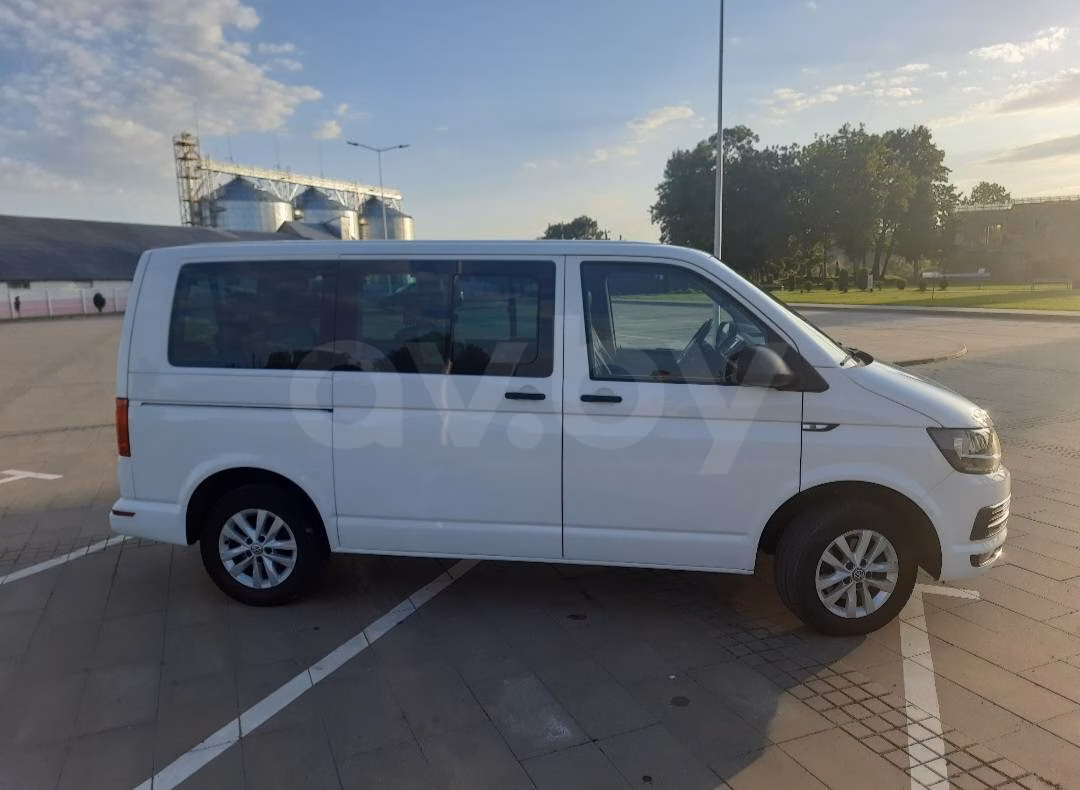 Volkswagen Caravelle фото 5