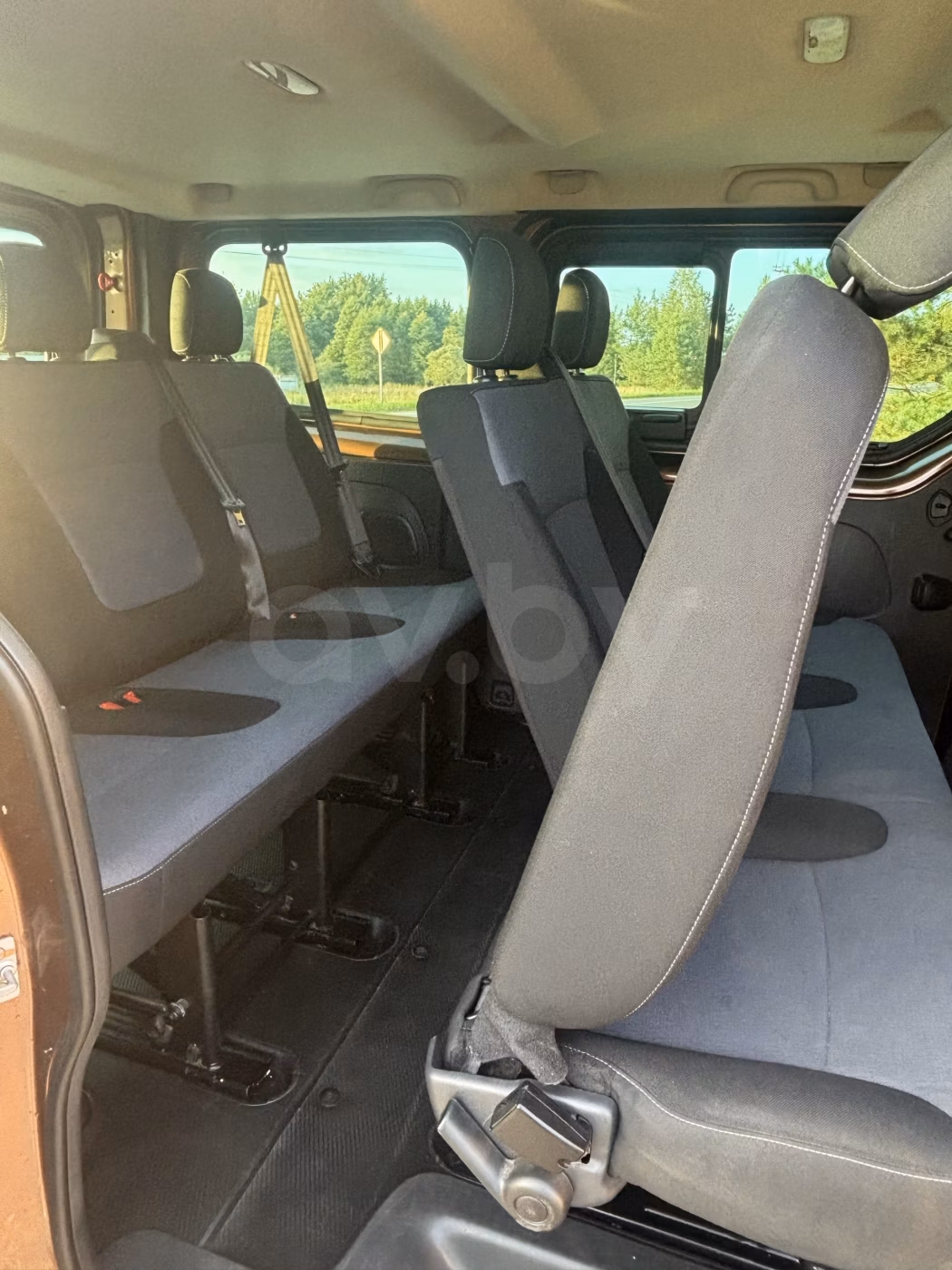 Opel Vivaro фото 10