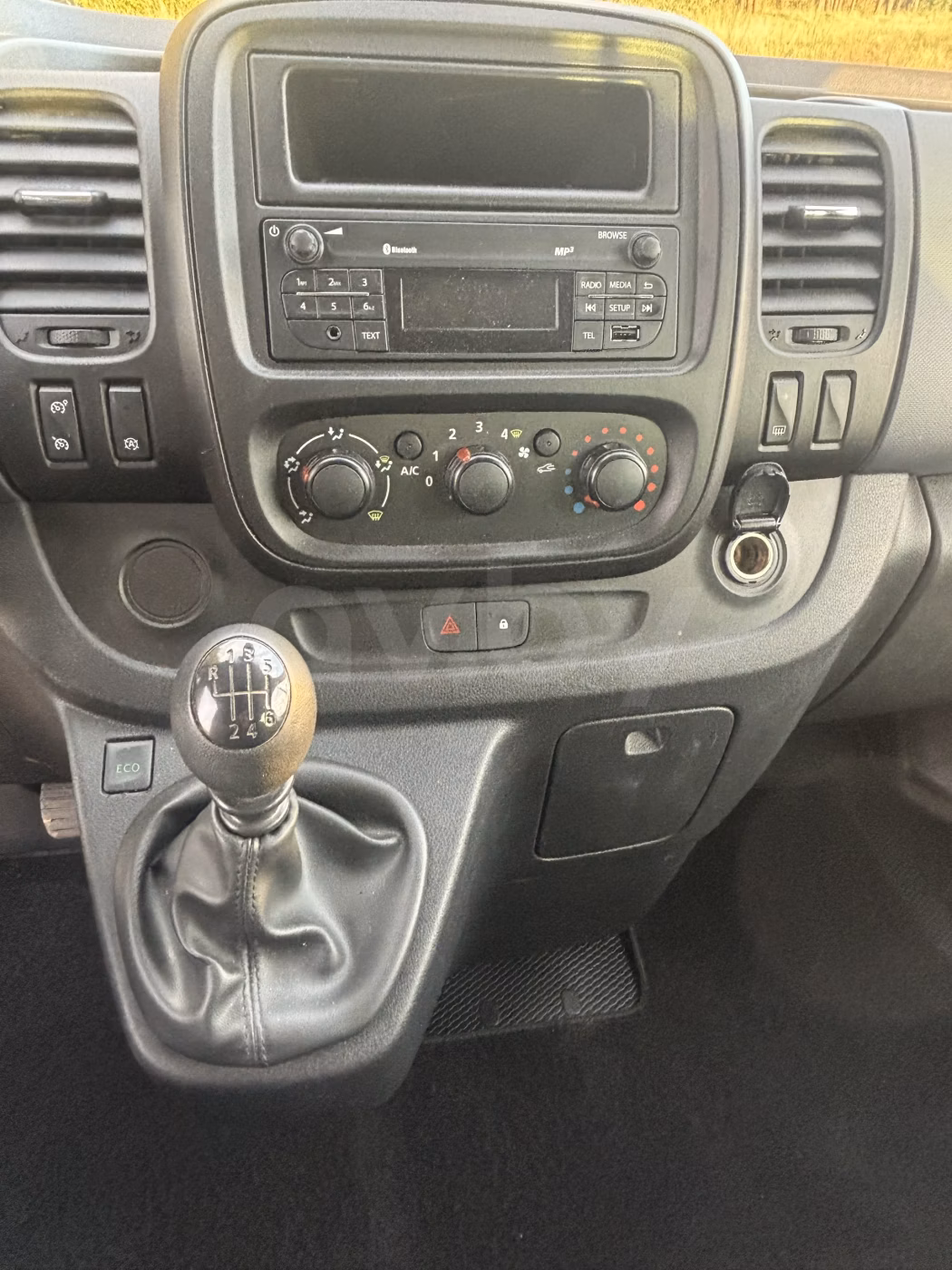 Opel Vivaro фото 13