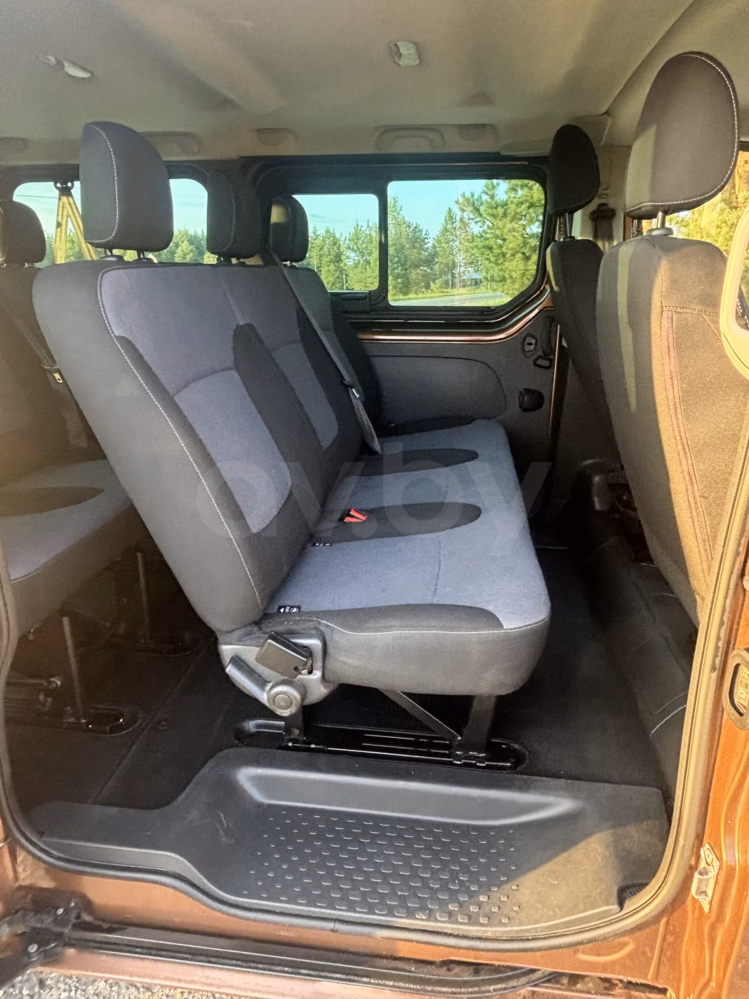 Opel Vivaro фото 14