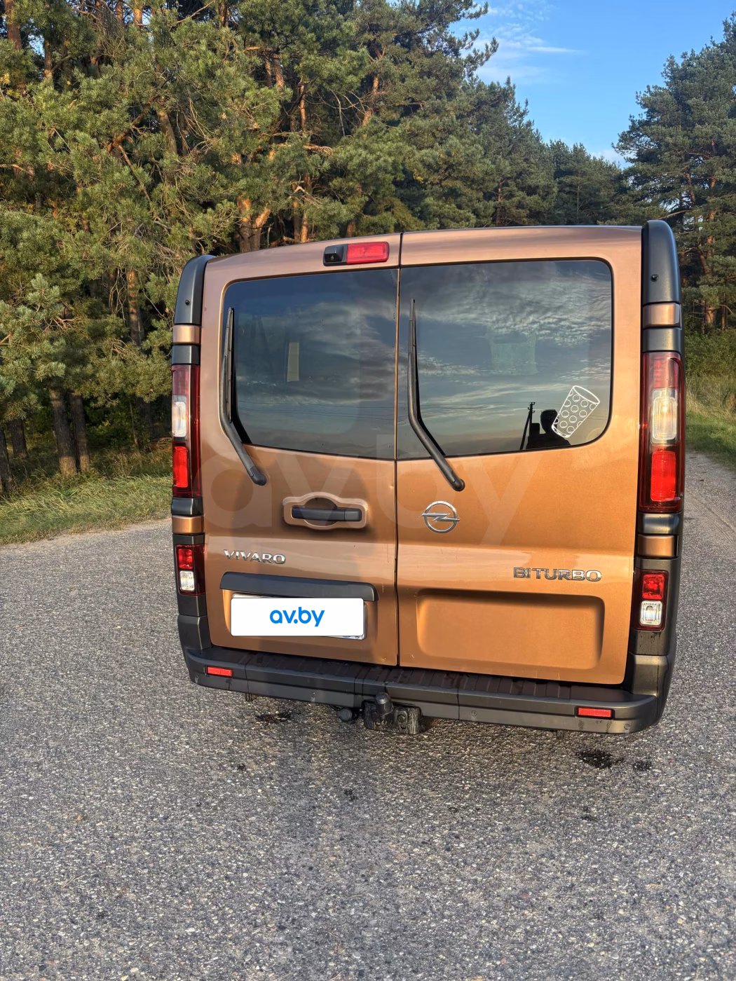 Opel Vivaro фото 8