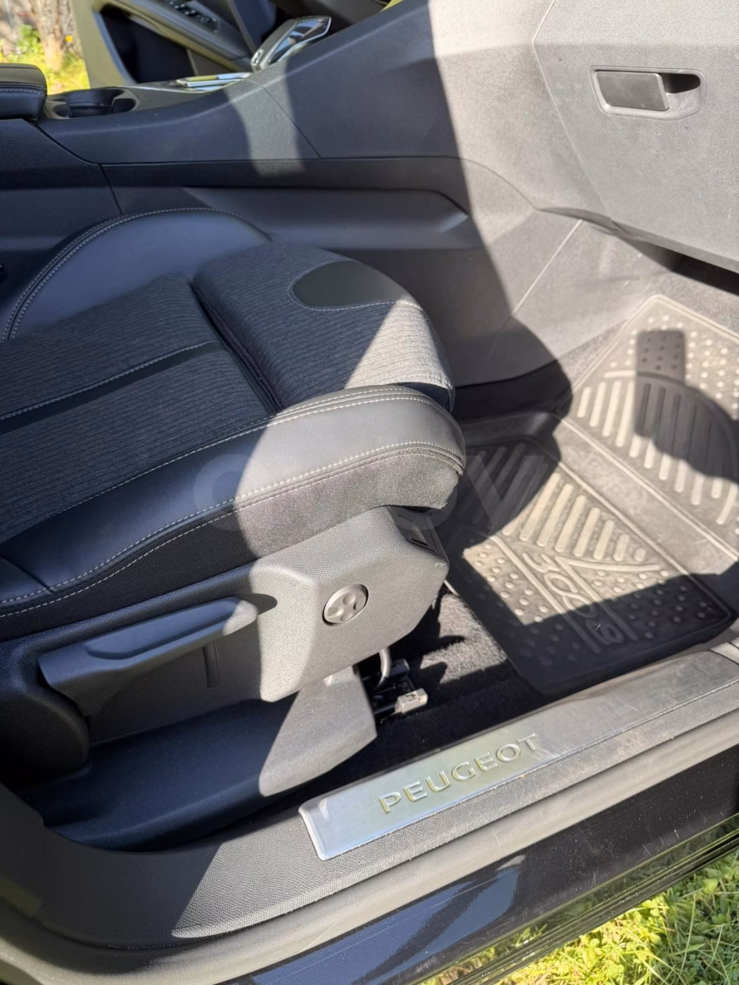 Peugeot 3008 фото 12