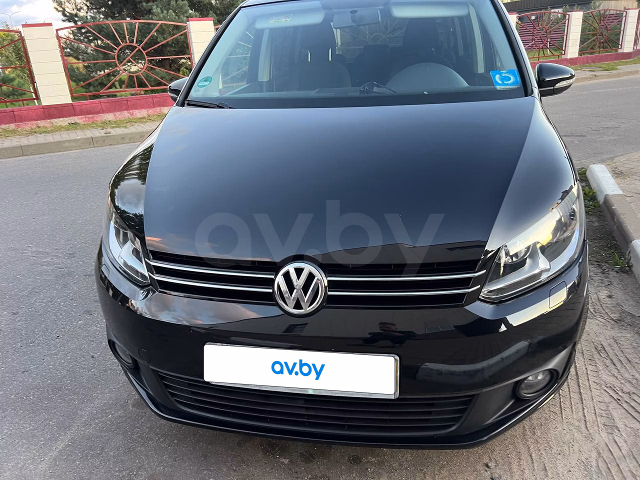 Volkswagen Touran фото 2