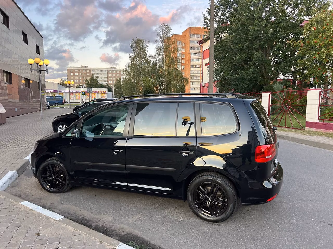 Volkswagen Touran фото 4