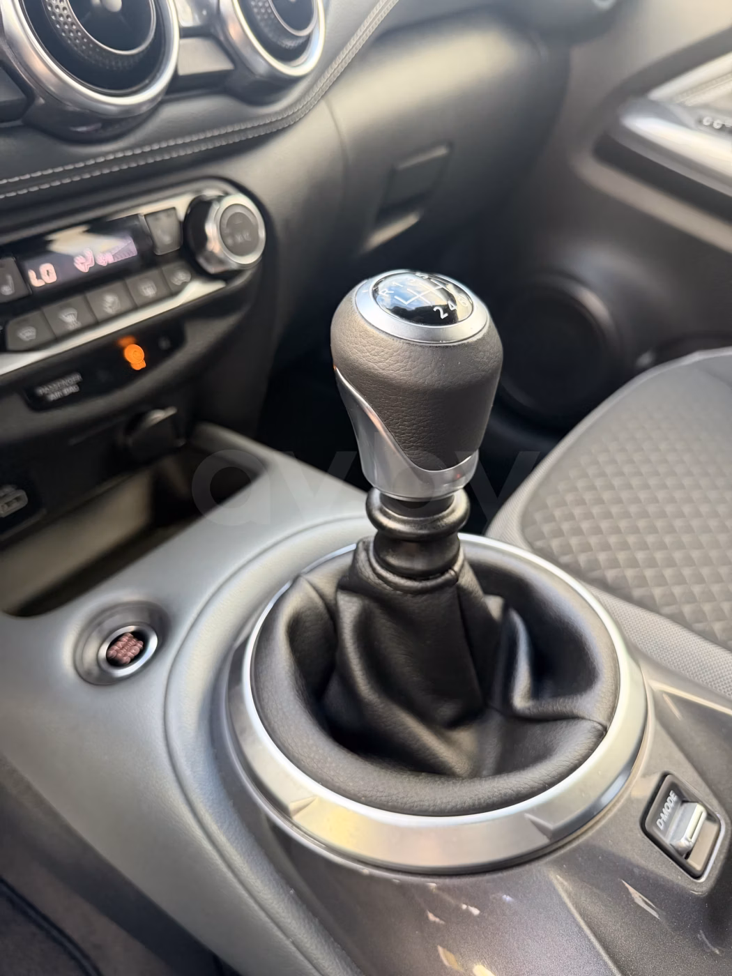 Nissan Juke фото 11