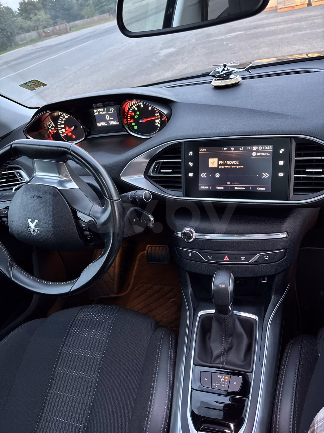 Peugeot 308 фото 7