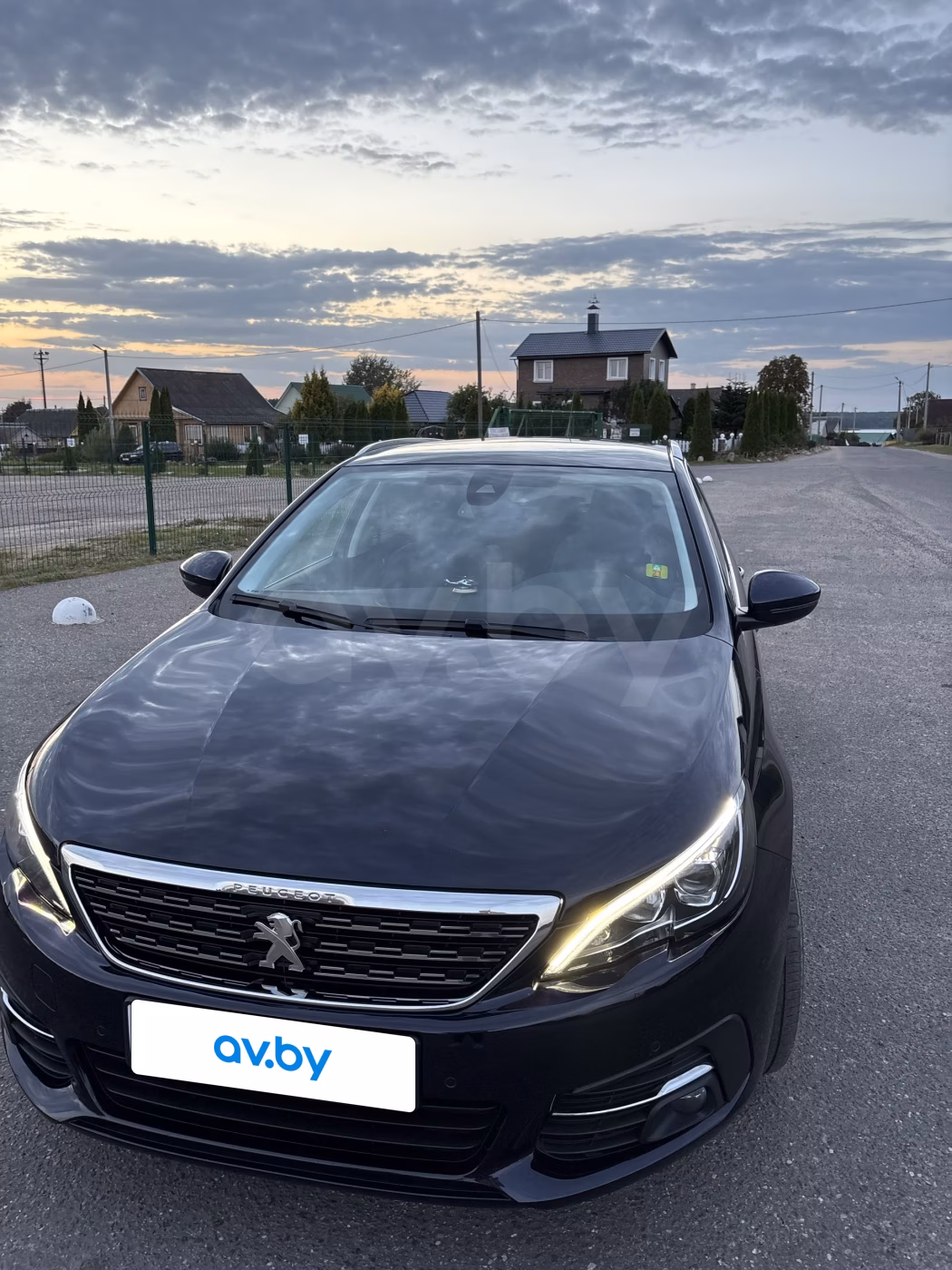 Peugeot 308 фото 3