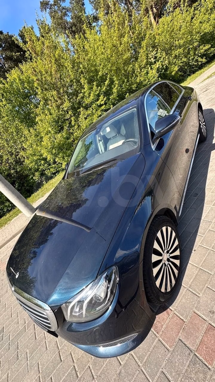 Mercedes-Benz E-Класс фото 2