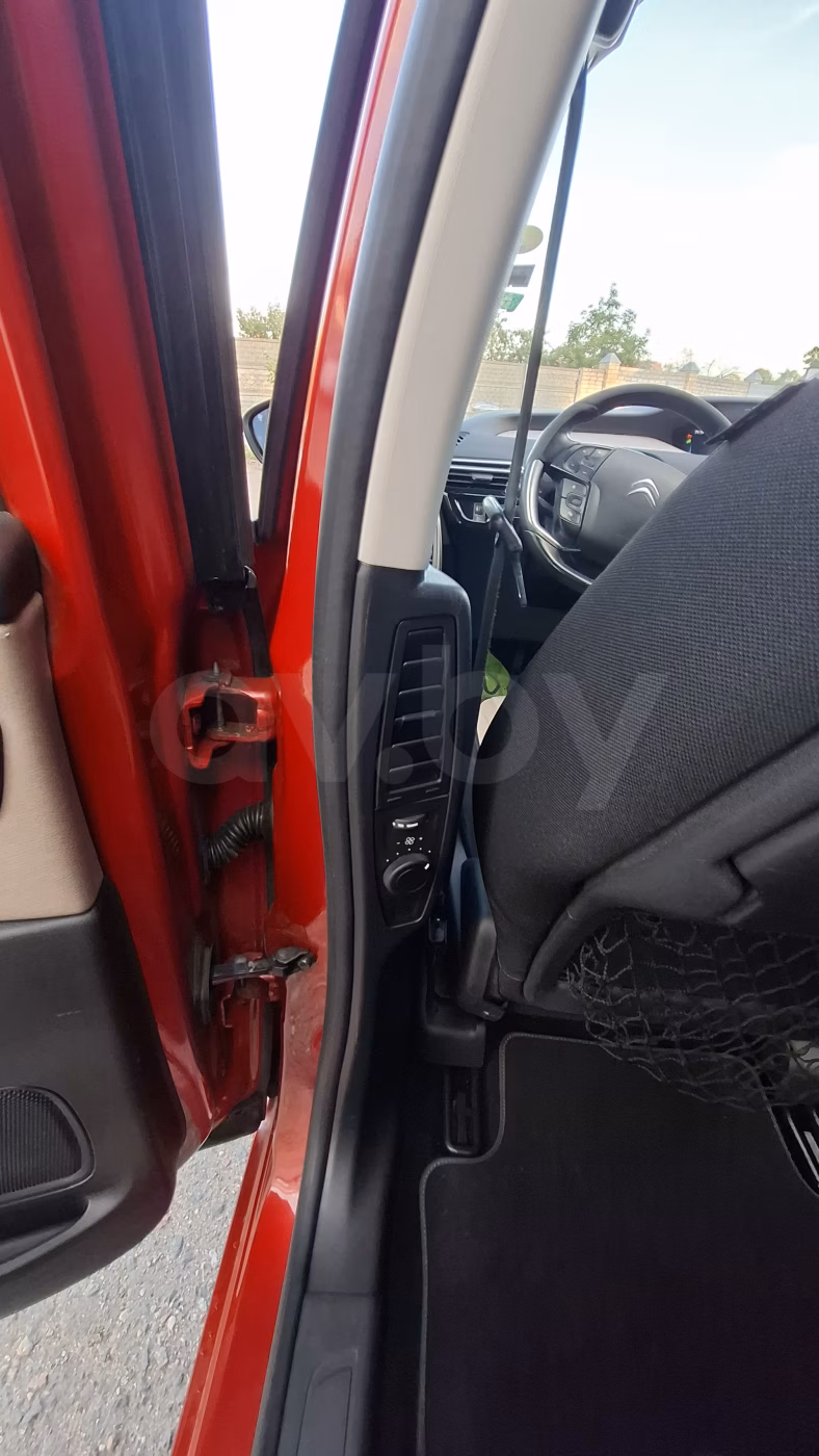 Citroen C4 Grand Picasso фото 14