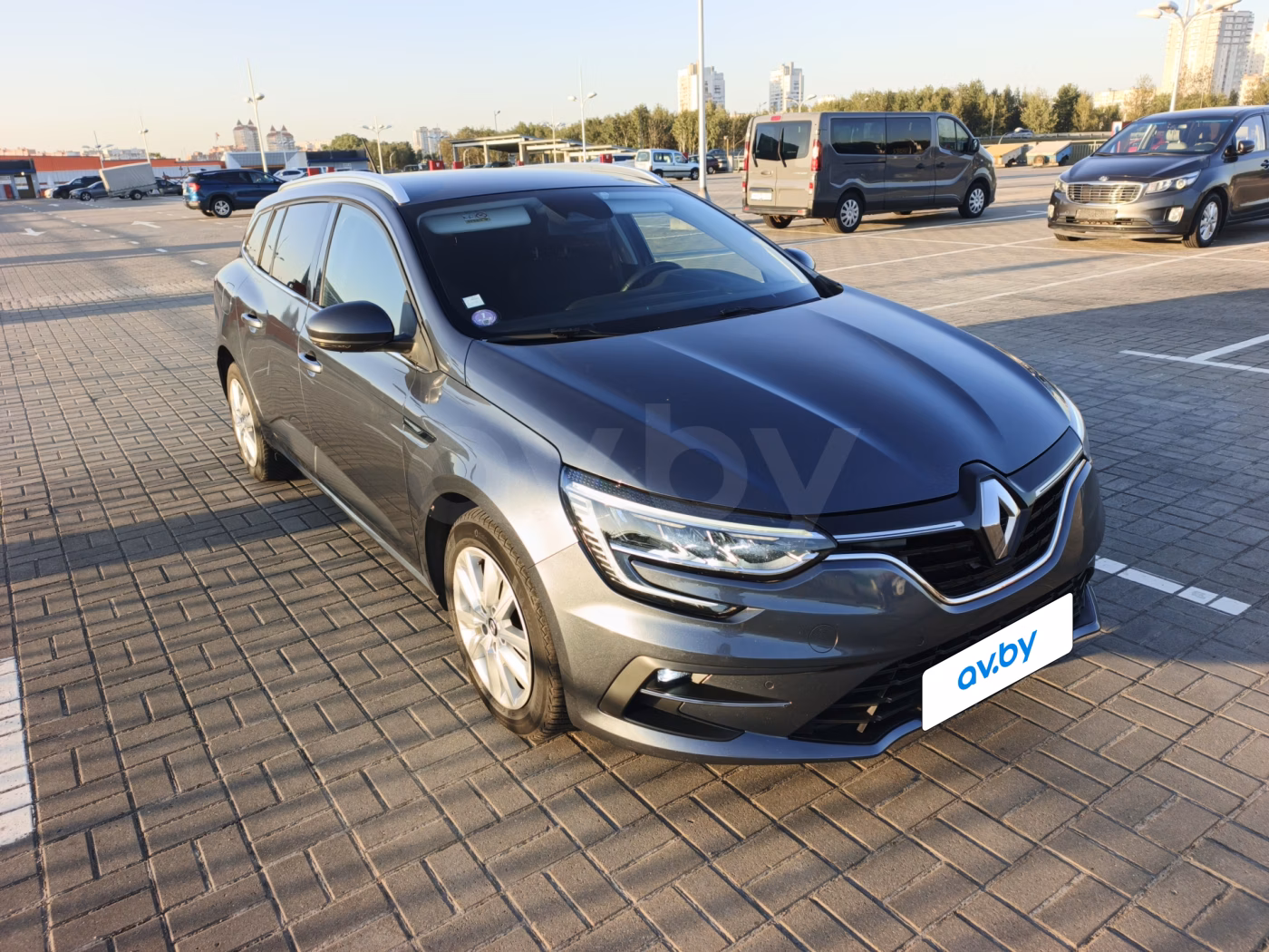 Renault Megane фото 2