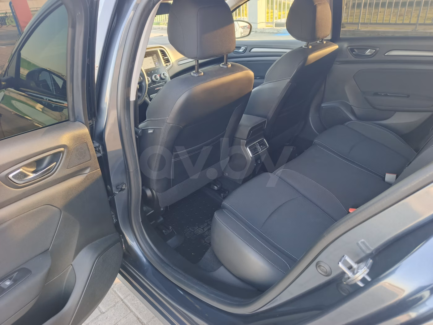 Renault Megane фото 13