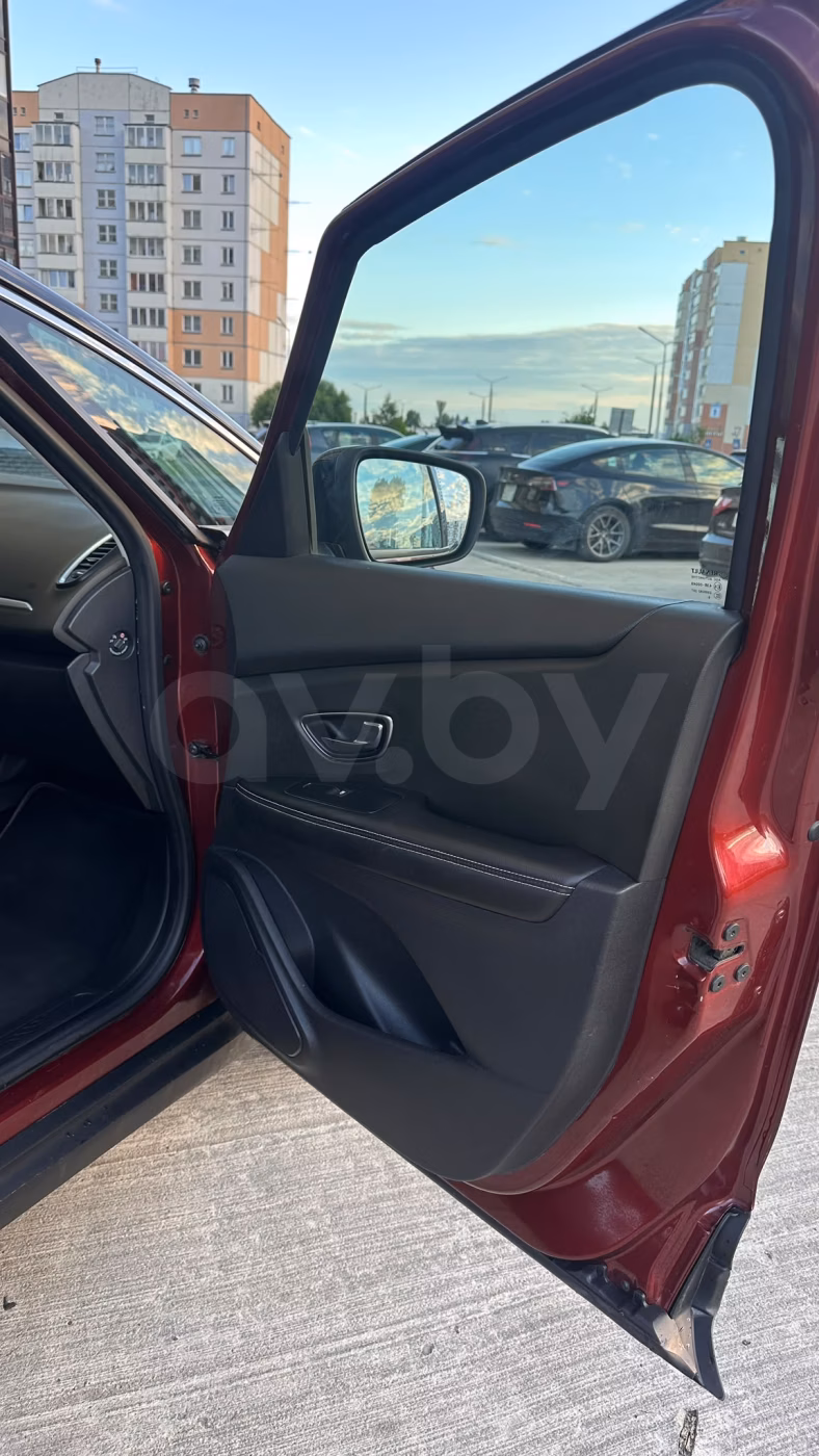 Renault Scenic фото 21