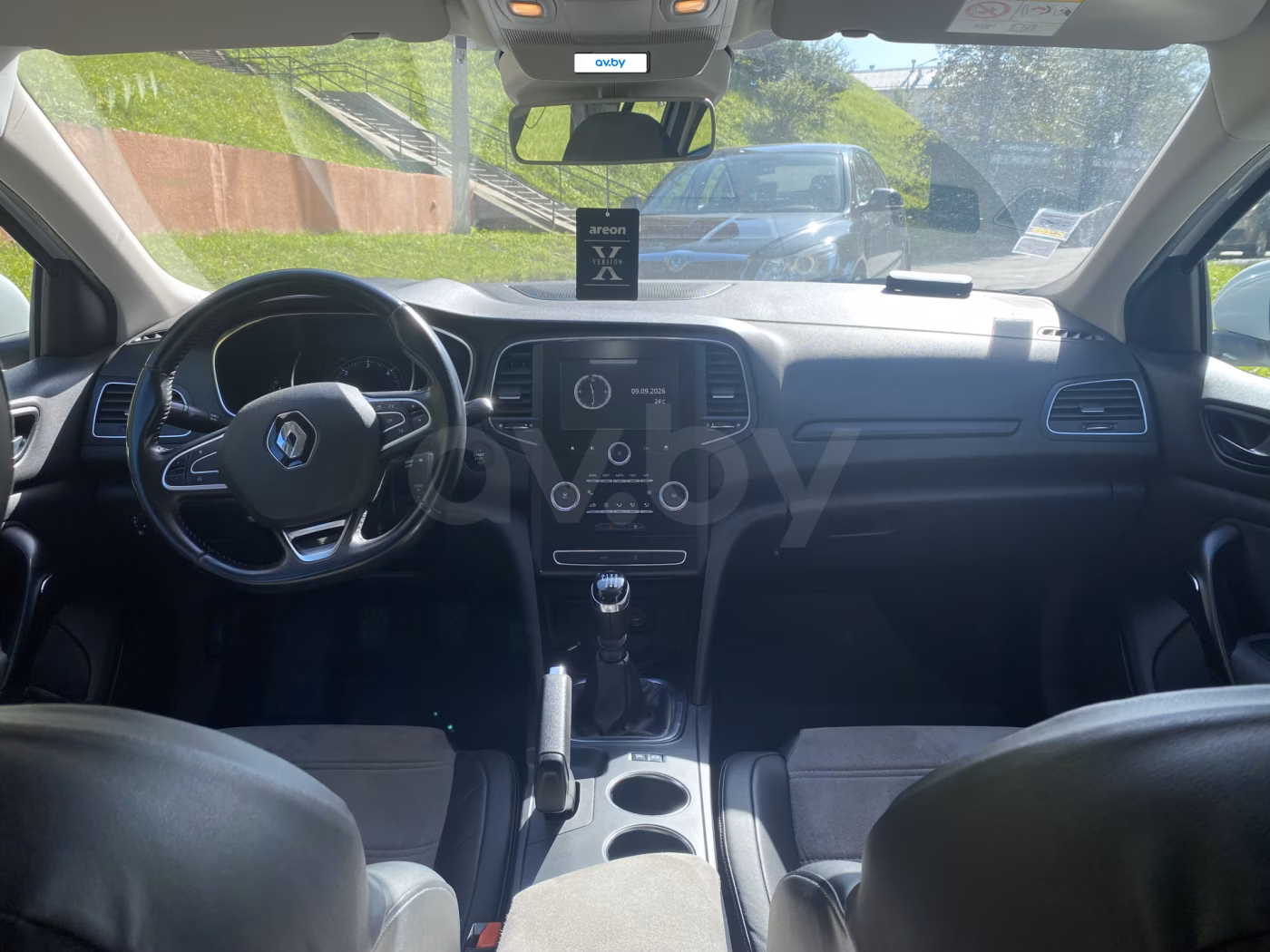 Renault Megane фото 9