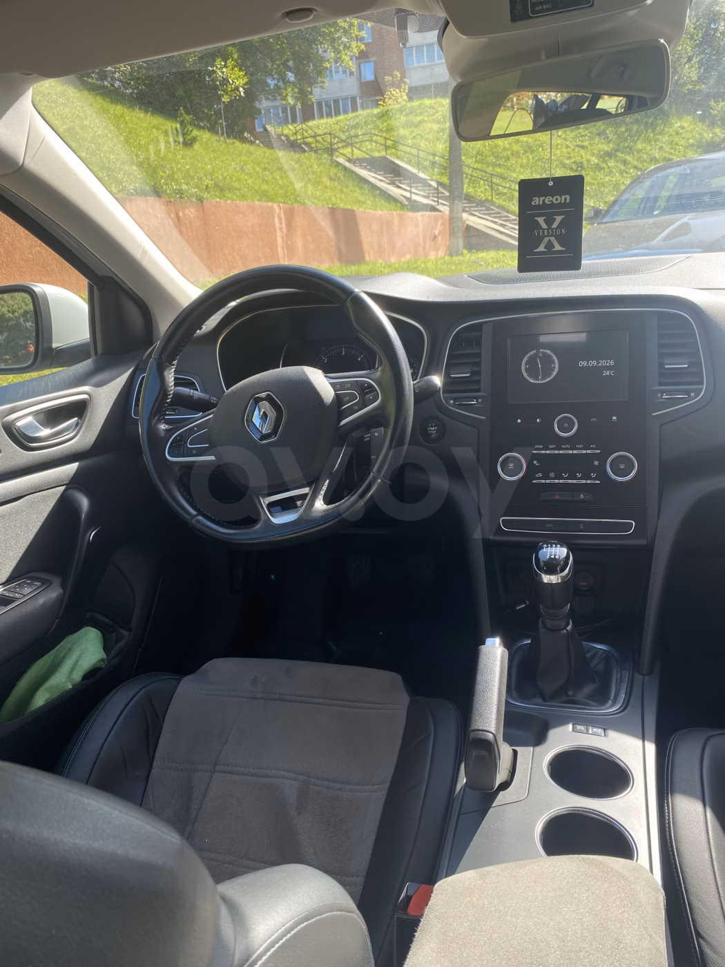 Renault Megane фото 11