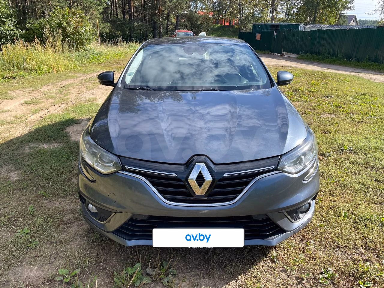 Renault Megane фото 2