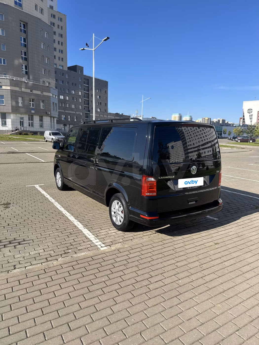 Volkswagen Caravelle фото 4