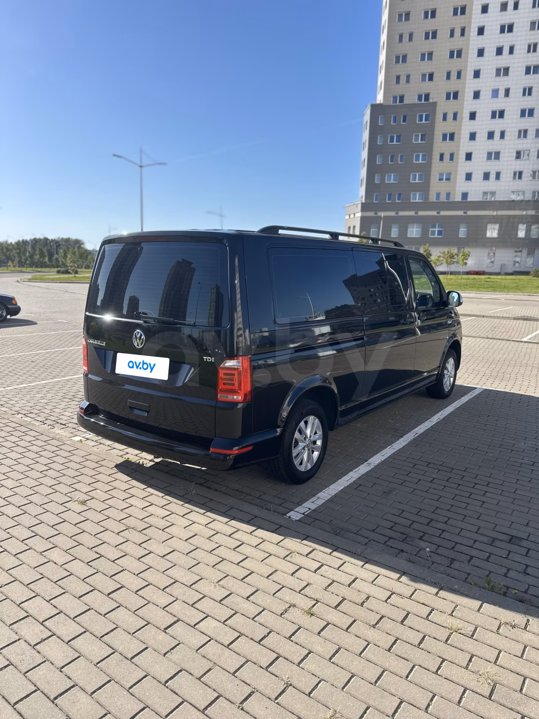 Volkswagen Caravelle фото 3