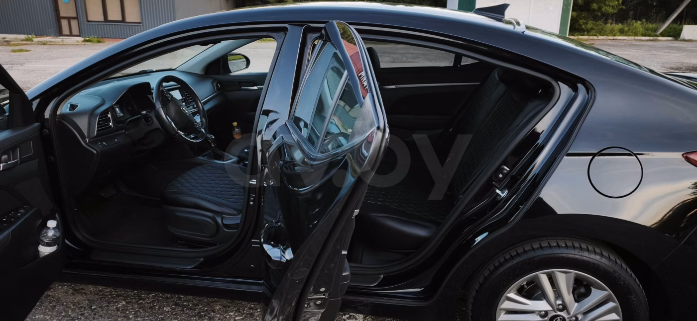 Hyundai Elantra фото 22