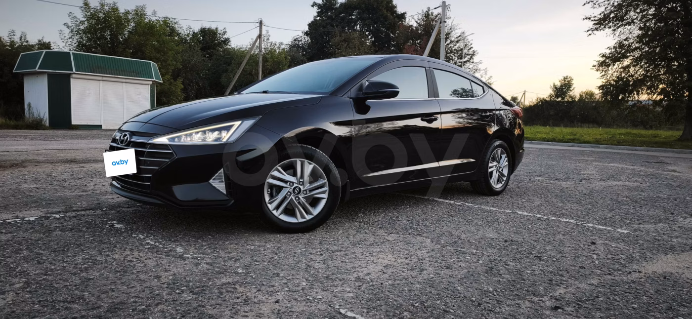 Hyundai Elantra фото 11