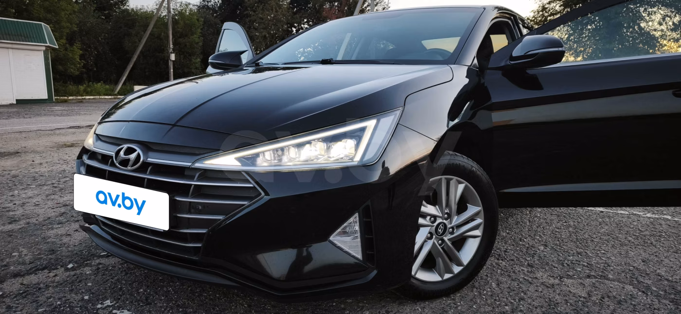 Hyundai Elantra фото 15