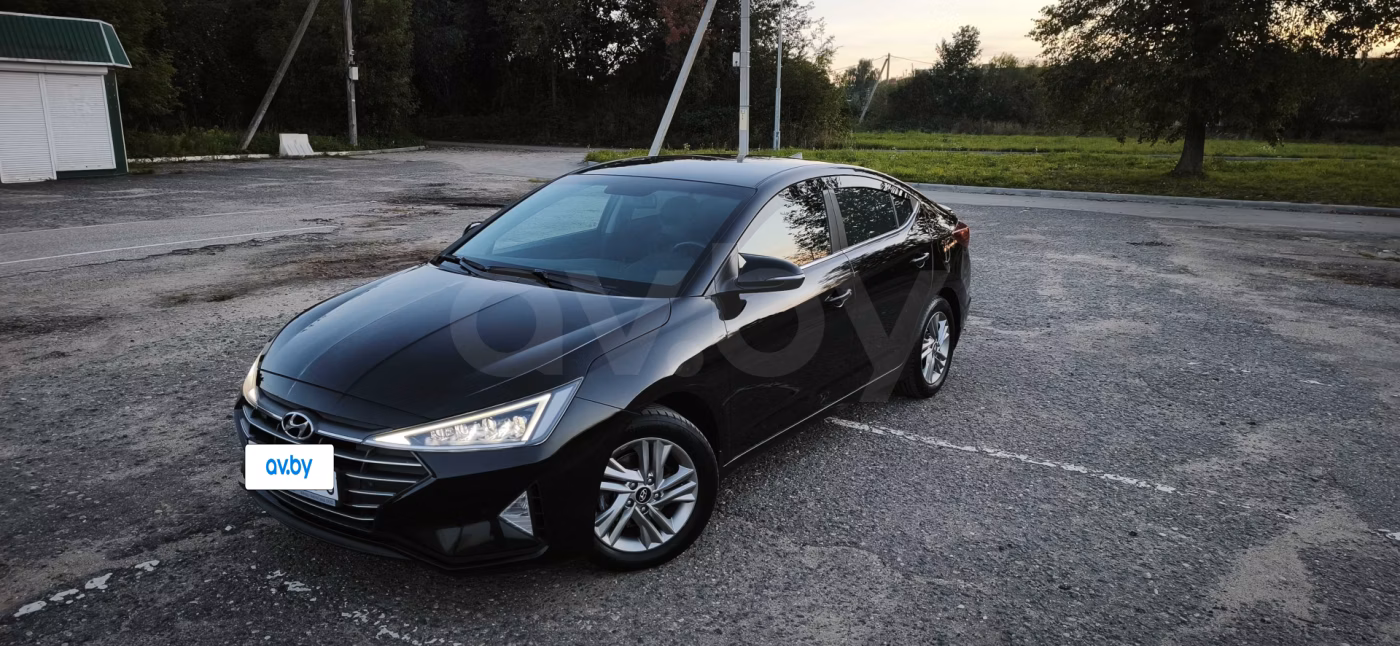 Hyundai Elantra фото 13