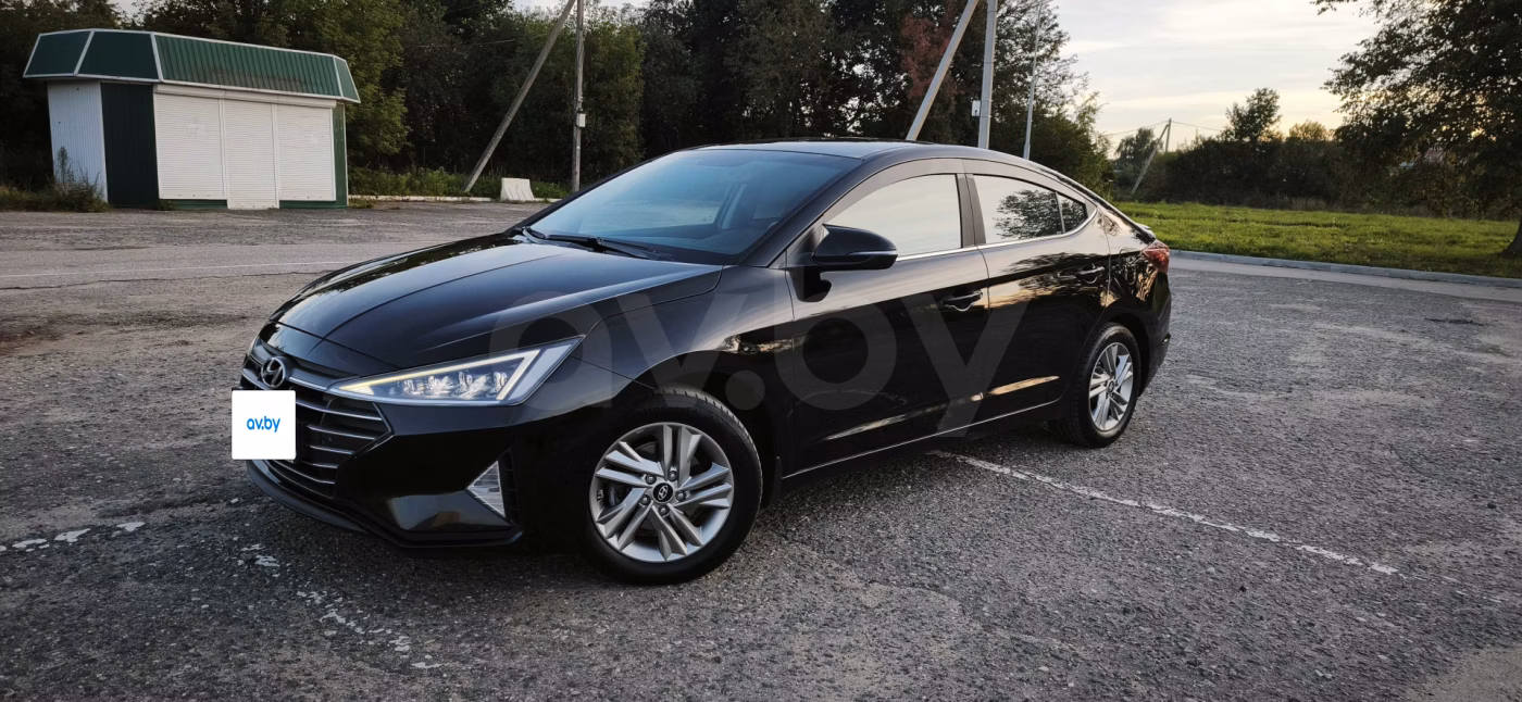 Hyundai Elantra фото 28