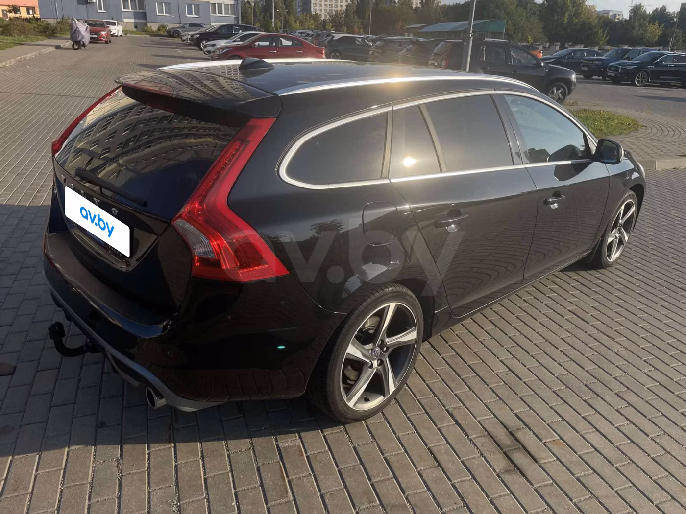 Volvo V60 фото 7
