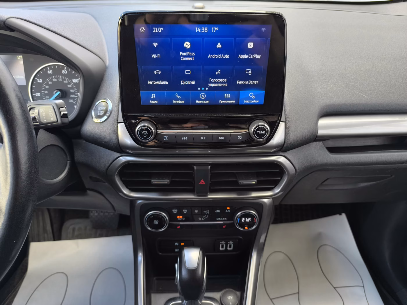 Ford EcoSport фото 17