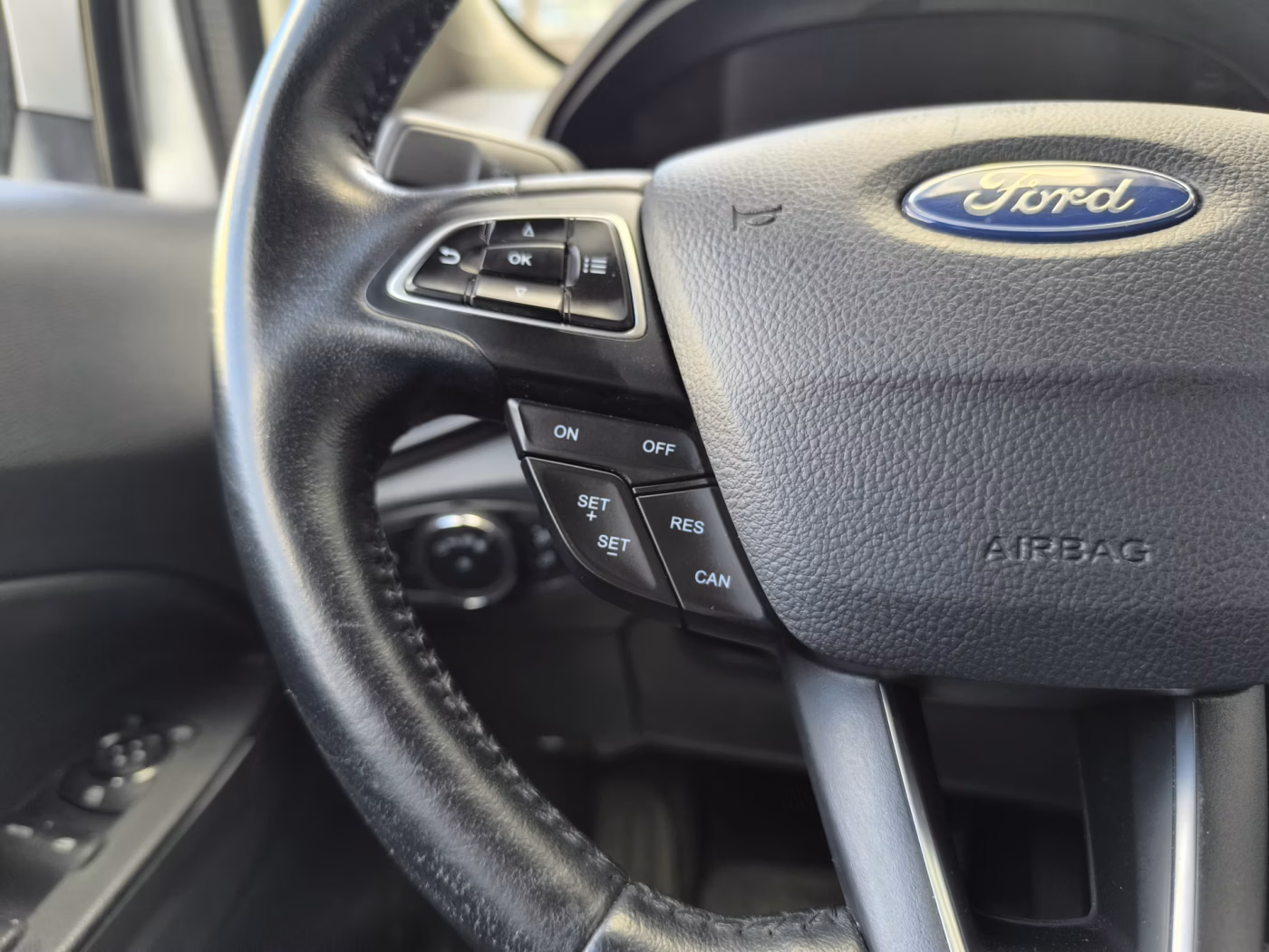 Ford EcoSport фото 22