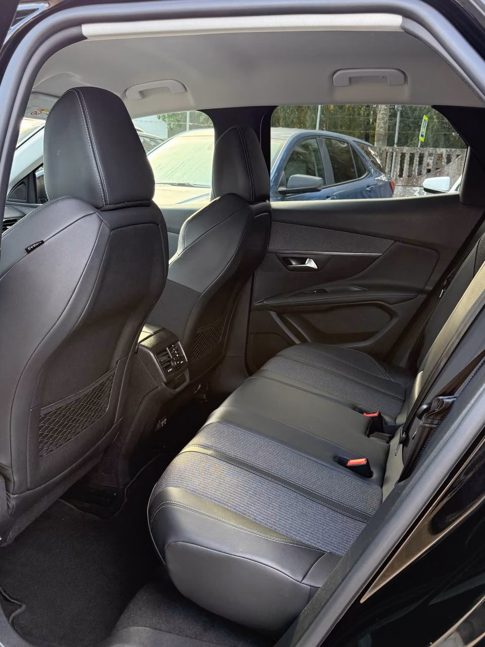 Peugeot 3008 фото 10