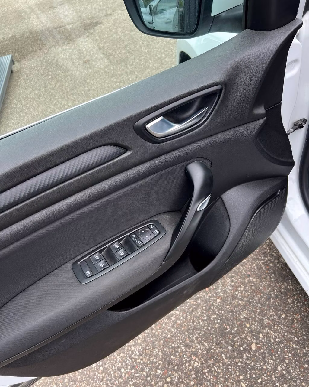 Renault Megane фото 9