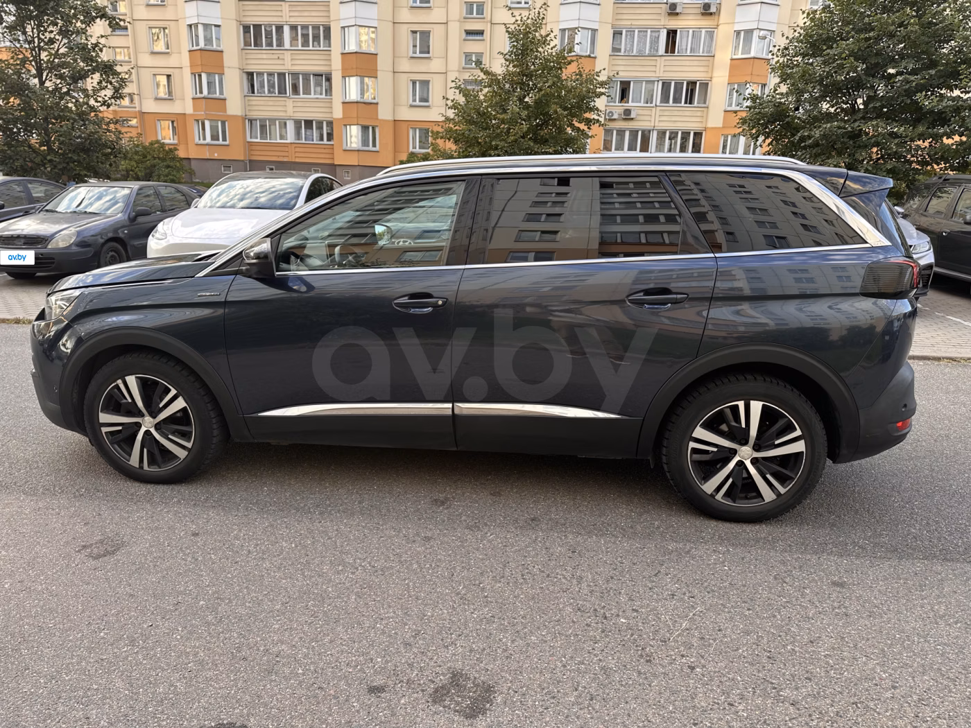 Peugeot 5008 фото 8