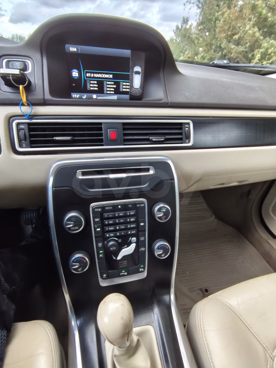Volvo V70 фото 12