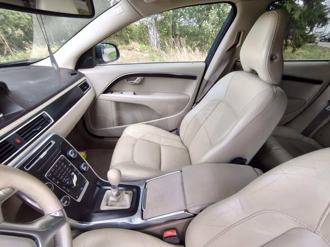 Volvo V70 фото 13