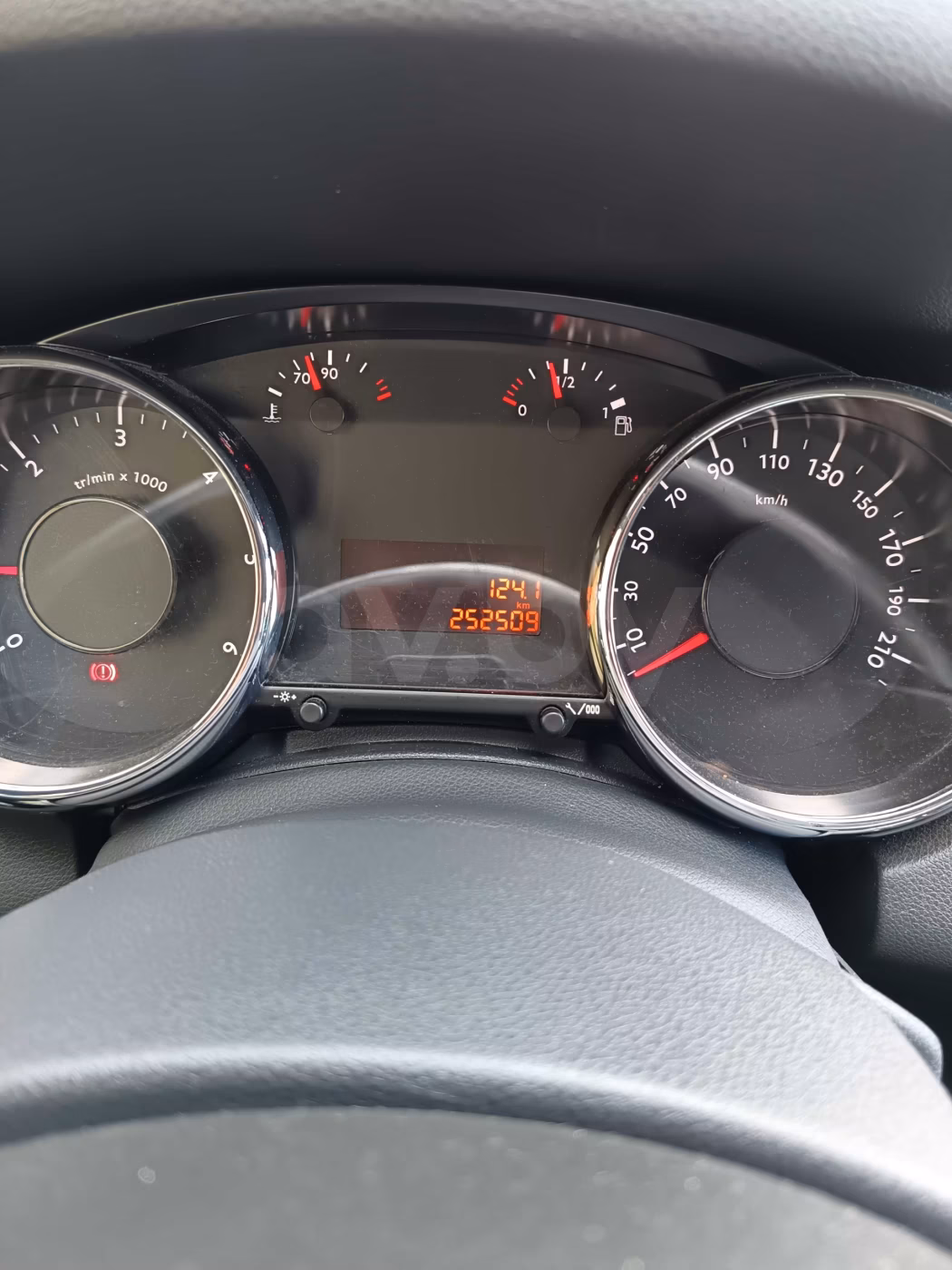 Peugeot 5008 фото 11