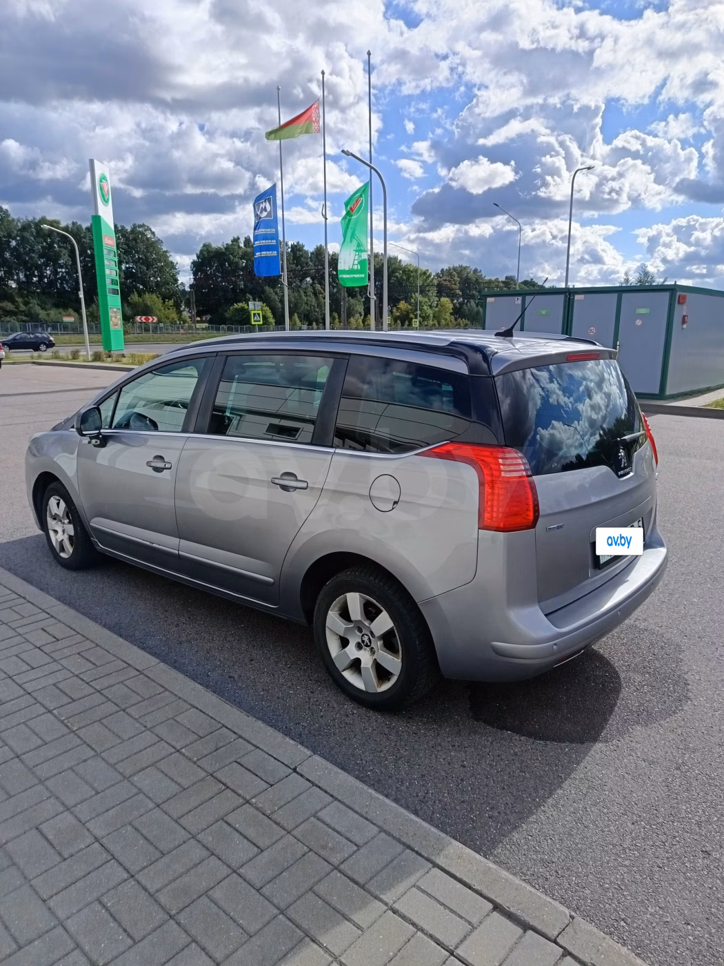 Peugeot 5008 фото 2