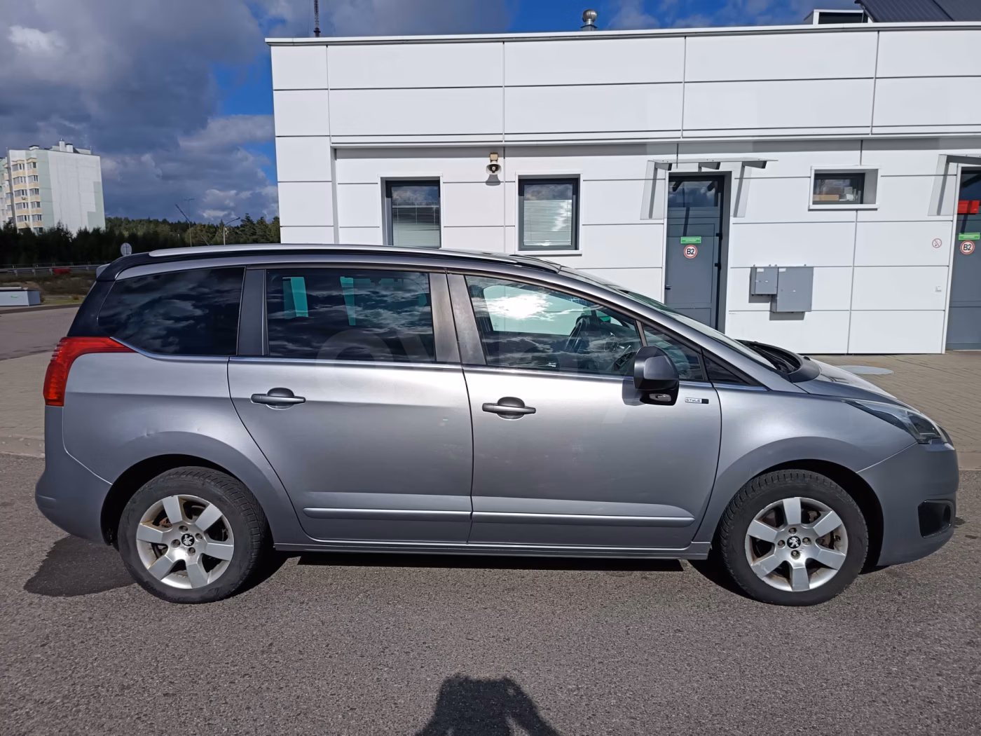 Peugeot 5008 фото 4