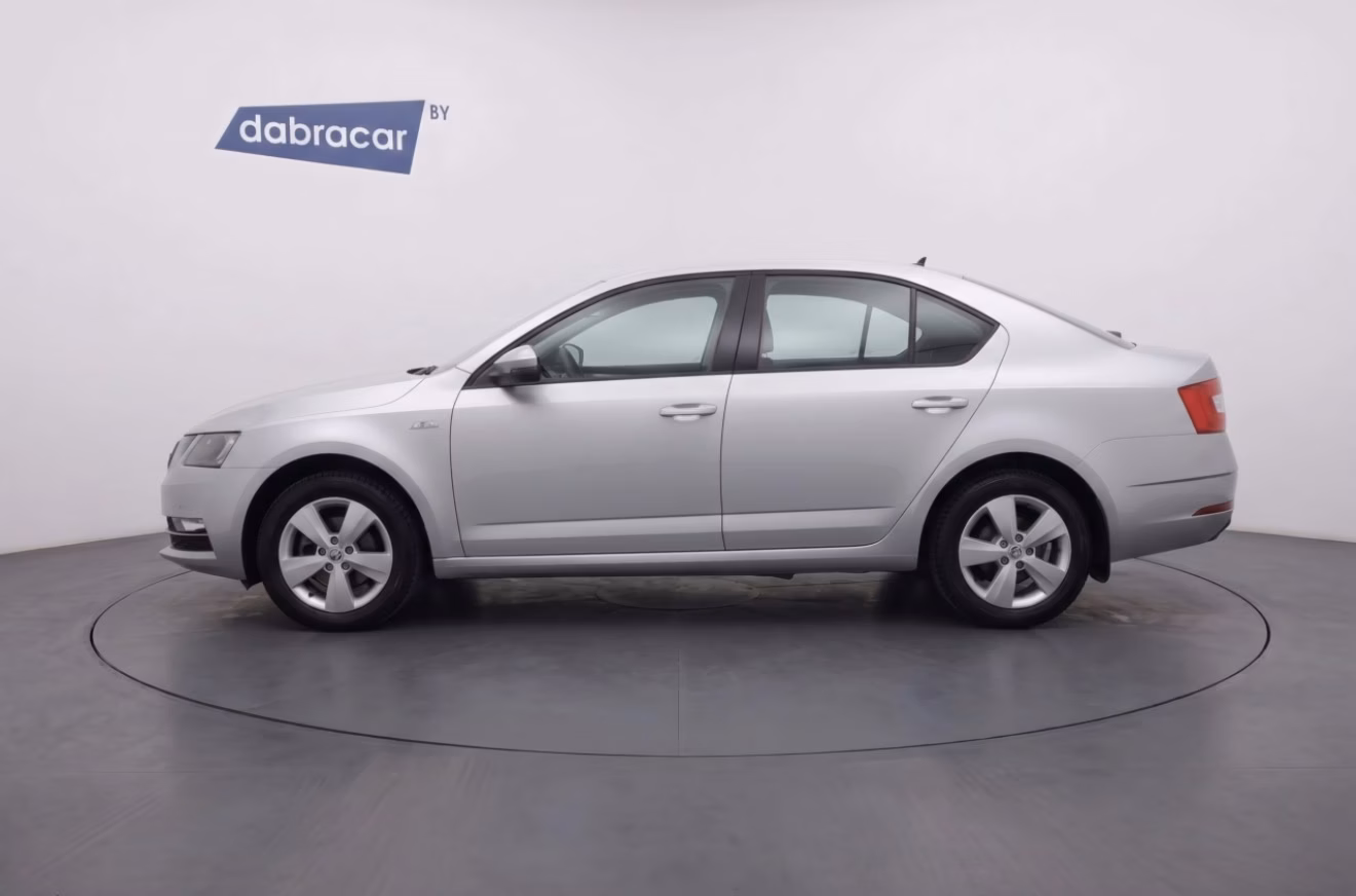 Skoda Octavia фото 8