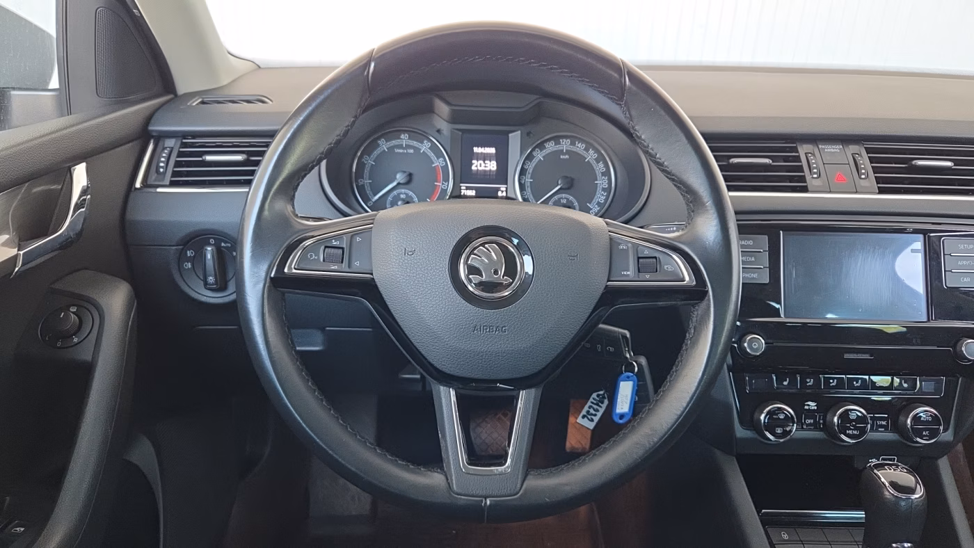 Skoda Octavia фото 9