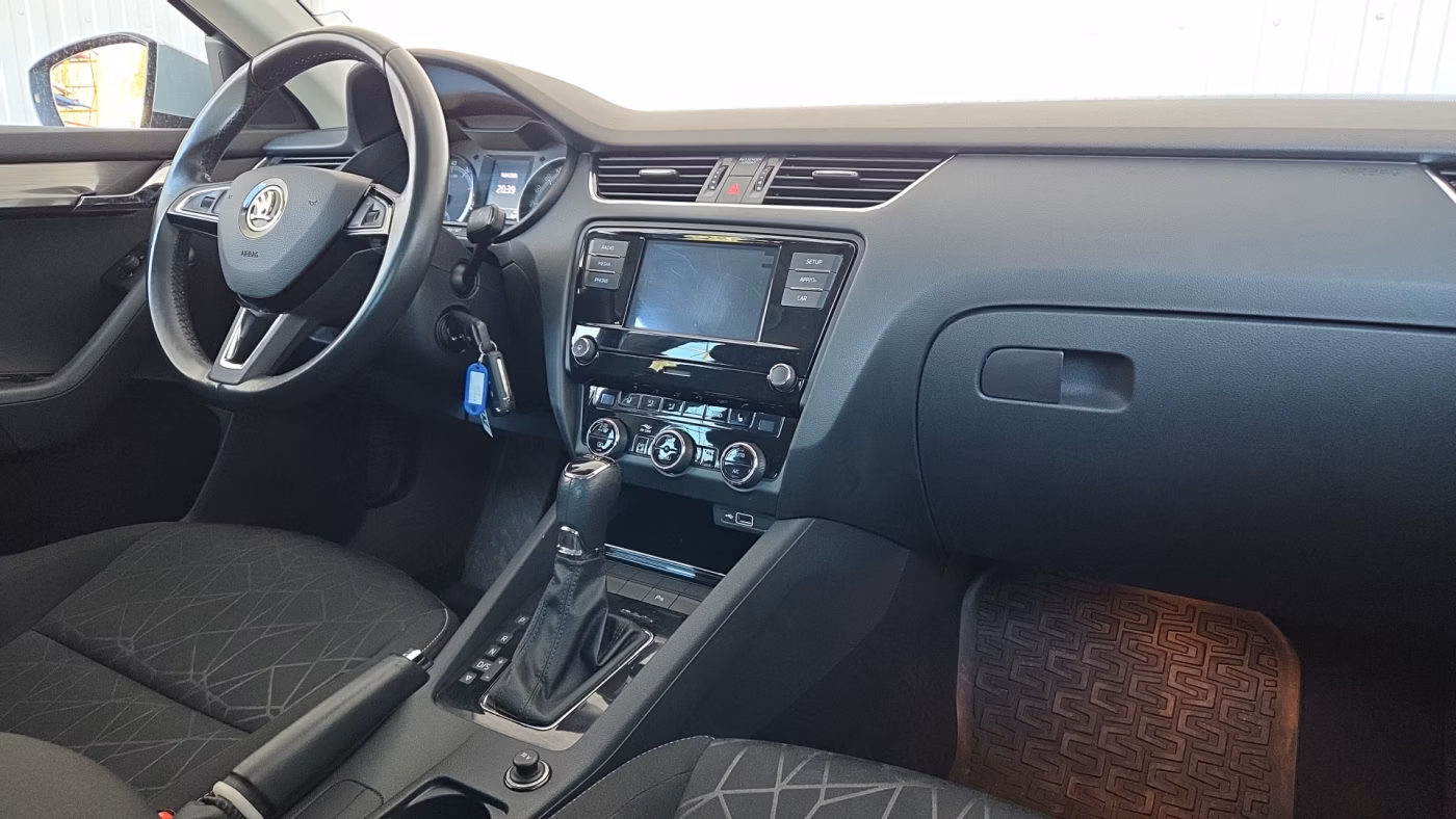 Skoda Octavia фото 11