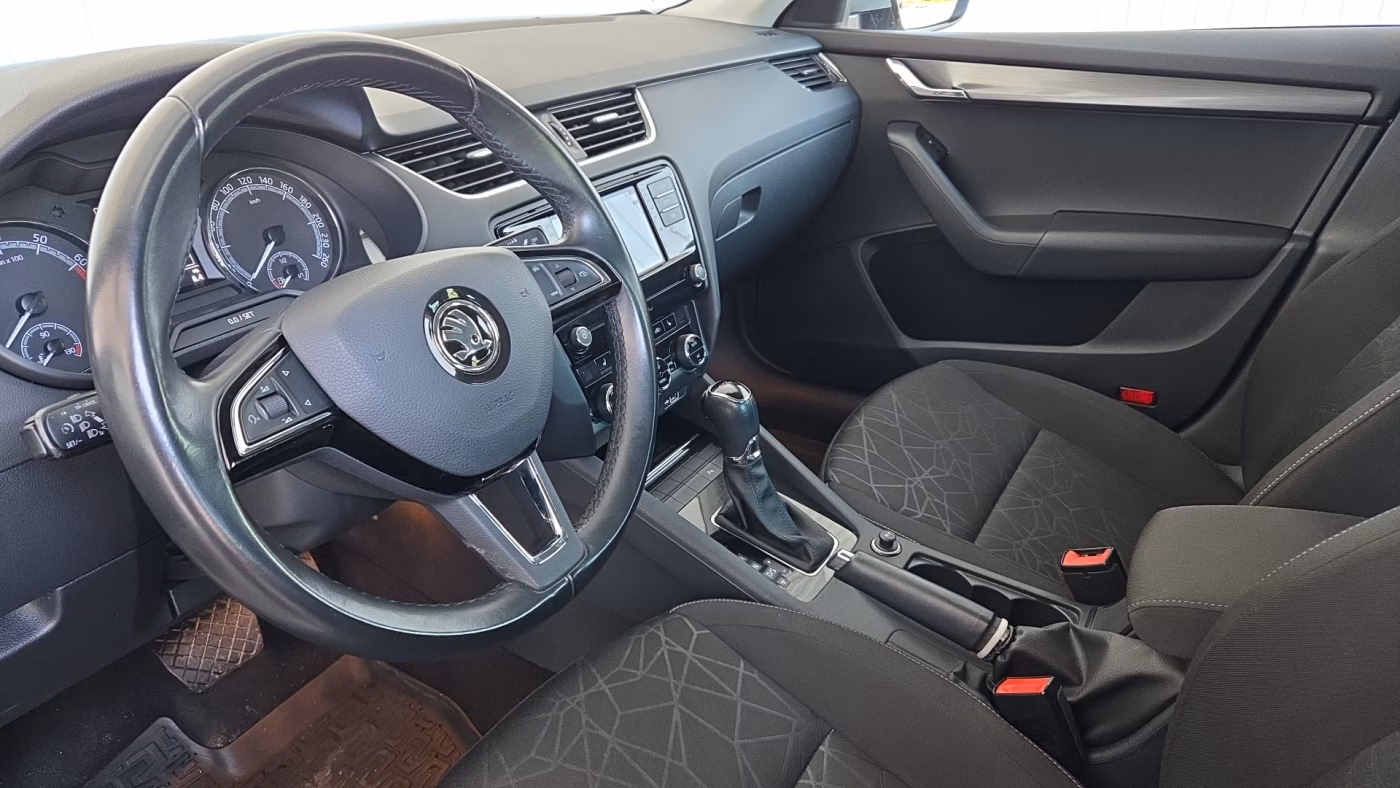 Skoda Octavia фото 12