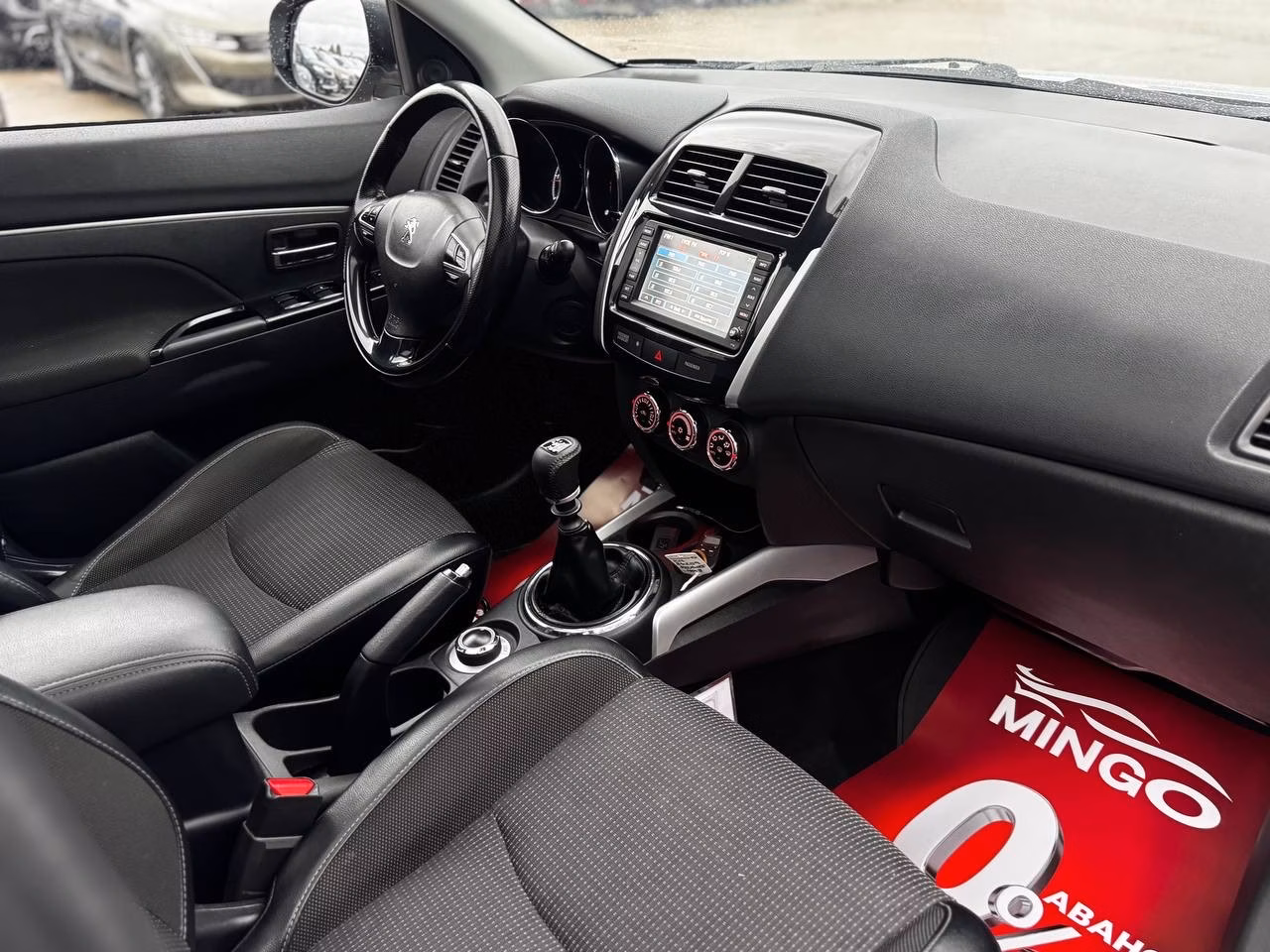 Peugeot 4008 фото 16