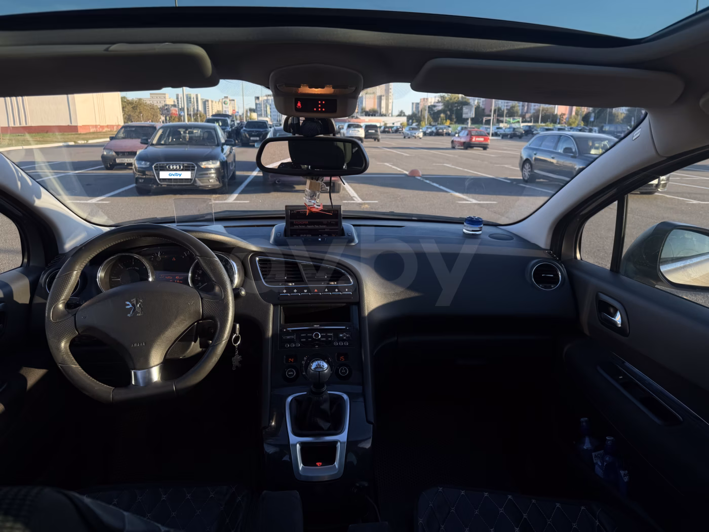 Peugeot 5008 фото 6